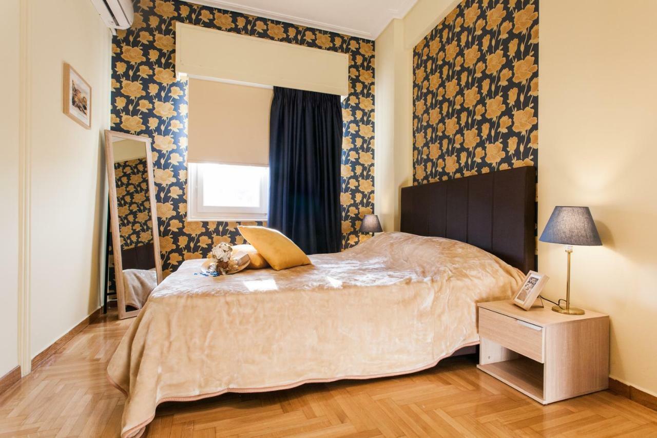 Private Central View Rooms In Apartment Near To Acropolis Metro Station Athén Kültér fotó