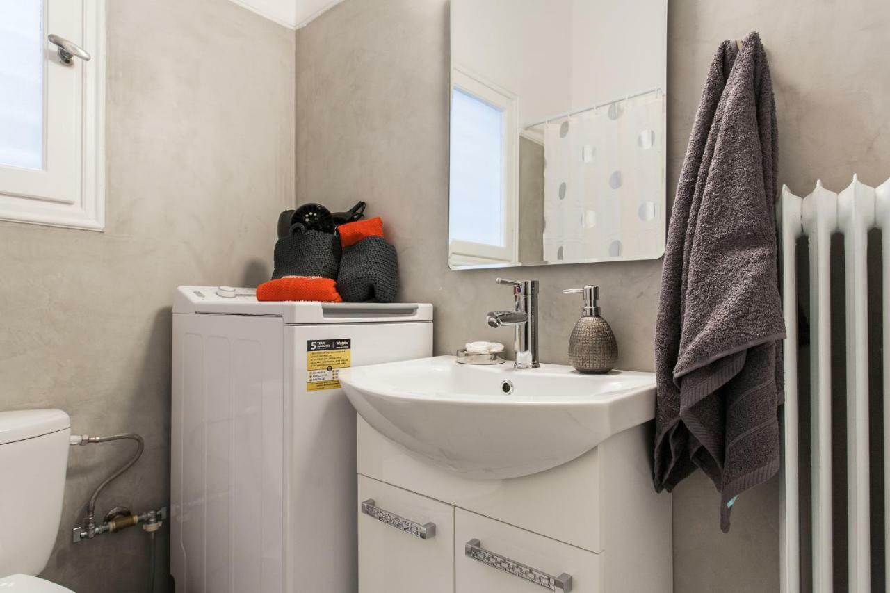 Private Central View Rooms In Apartment Near To Acropolis Metro Station Athén Kültér fotó