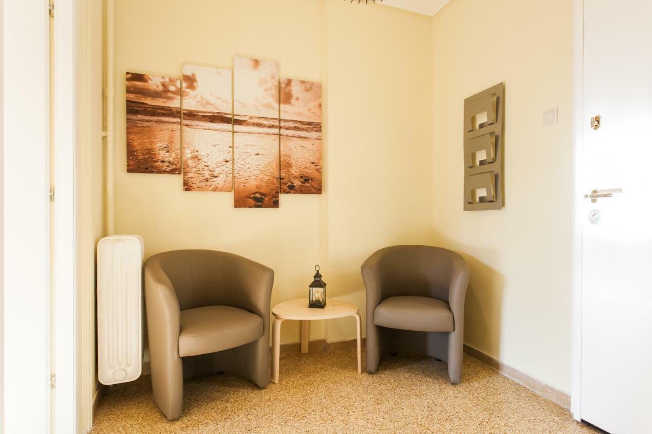 Private Central View Rooms In Apartment Near To Acropolis Metro Station Athén Kültér fotó